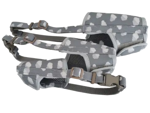 Détail du matériau respirant et de l’ajustement de la Muselière Deluxe Nubes T-M