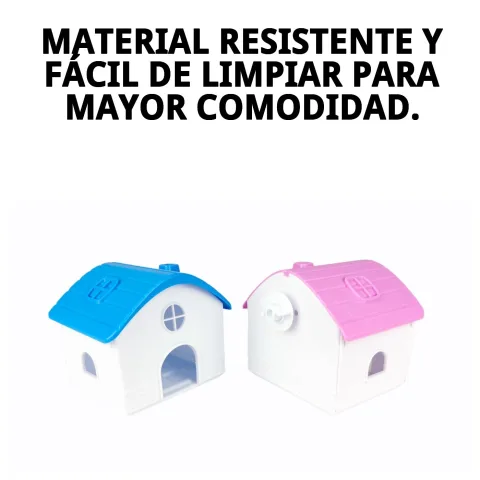 Intérieur de la maisonnette avec du foin pour hamster