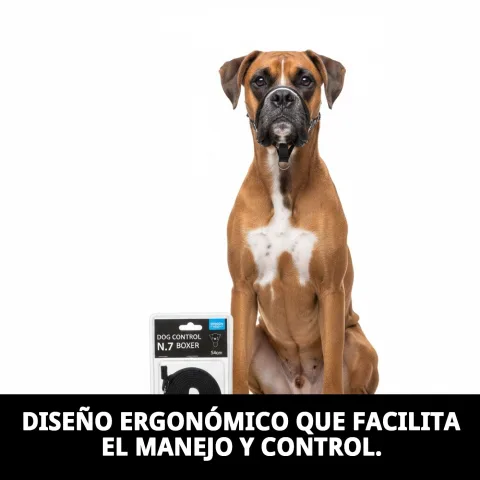 Ajustement de la museruola DOG CONTROL N.7 sur le museau d'un boxer