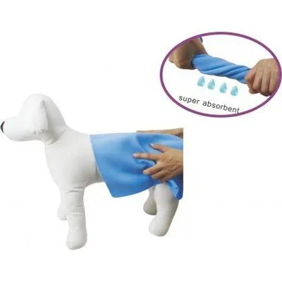 Détail de la texture de la serviette absorbante pour chiens et chats